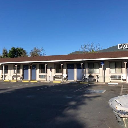 Kelseyville Motel Экстерьер фото