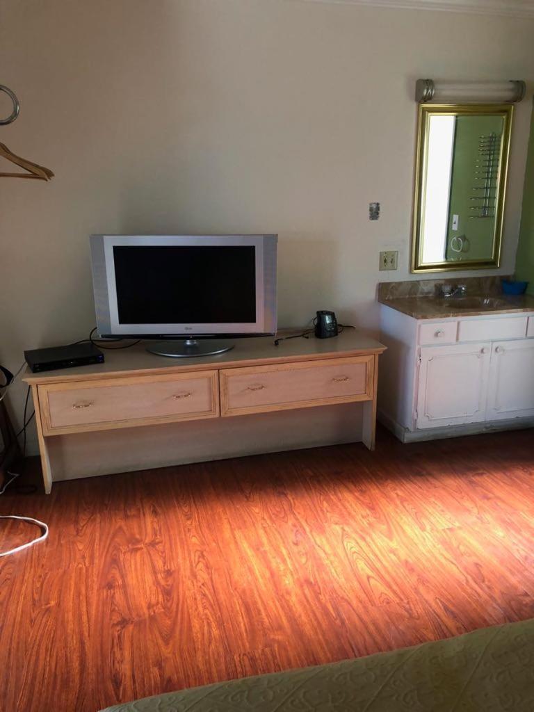 Kelseyville Motel Экстерьер фото
