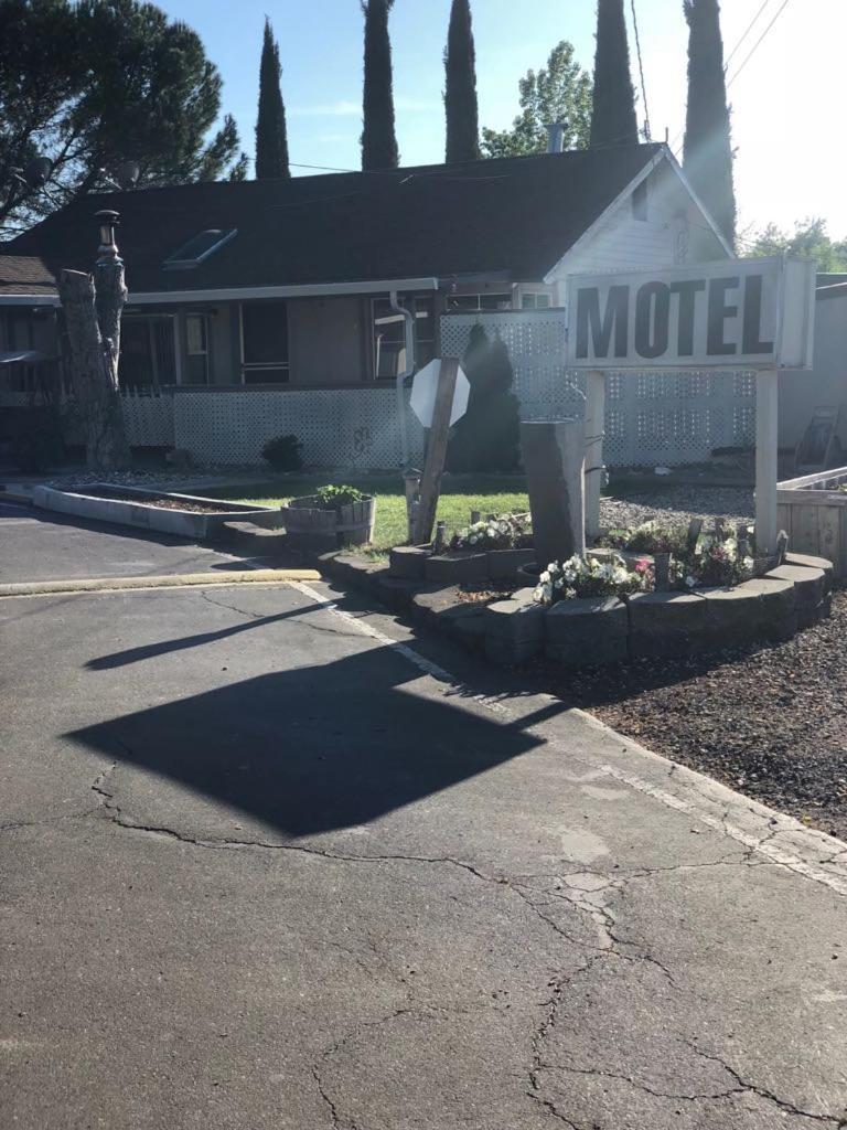Kelseyville Motel Экстерьер фото
