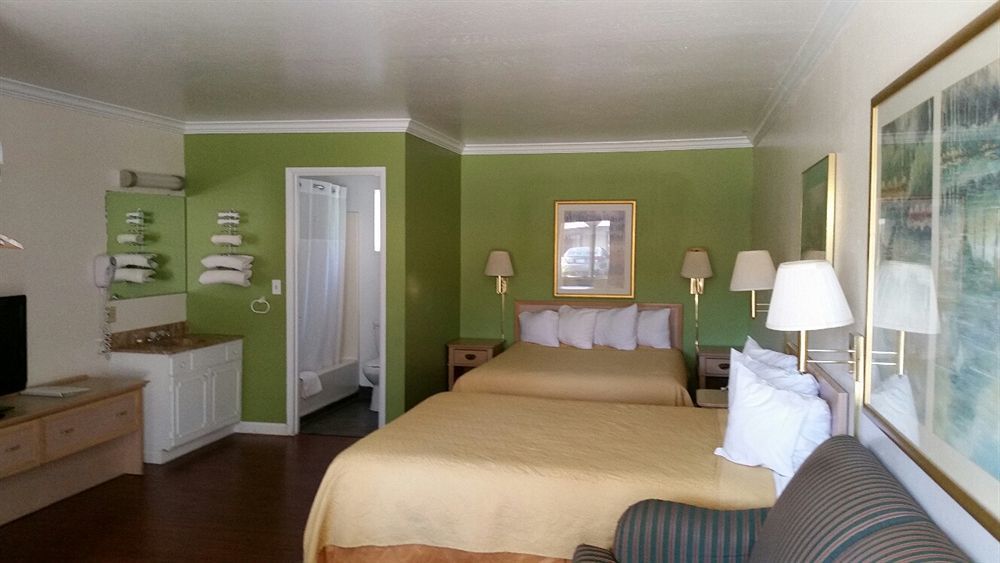 Kelseyville Motel Экстерьер фото