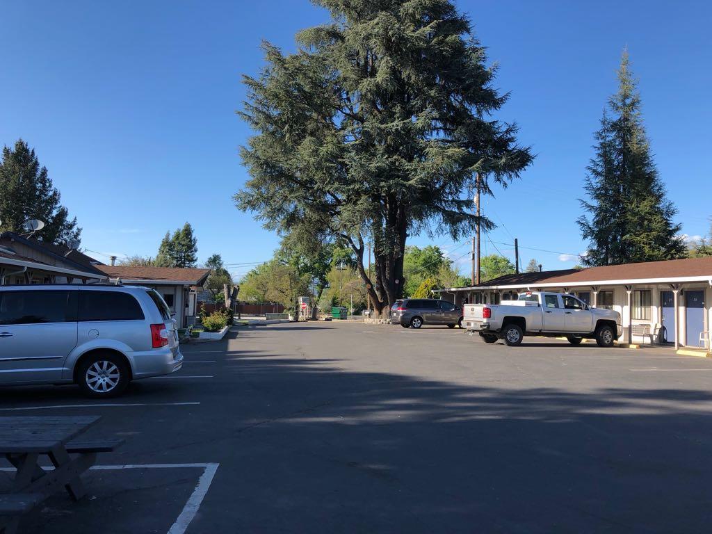 Kelseyville Motel Экстерьер фото